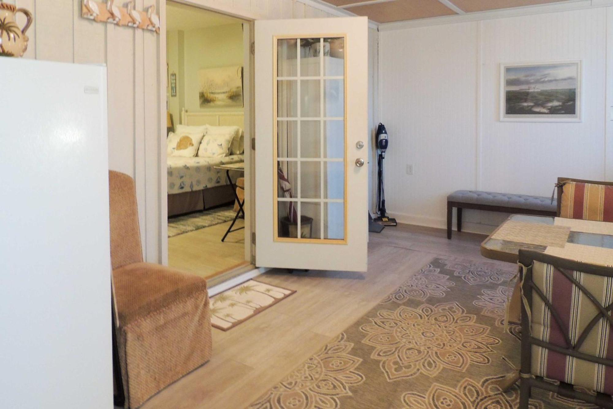Sneads Ferry Vacation Rental Studio With Water Views Exterior foto